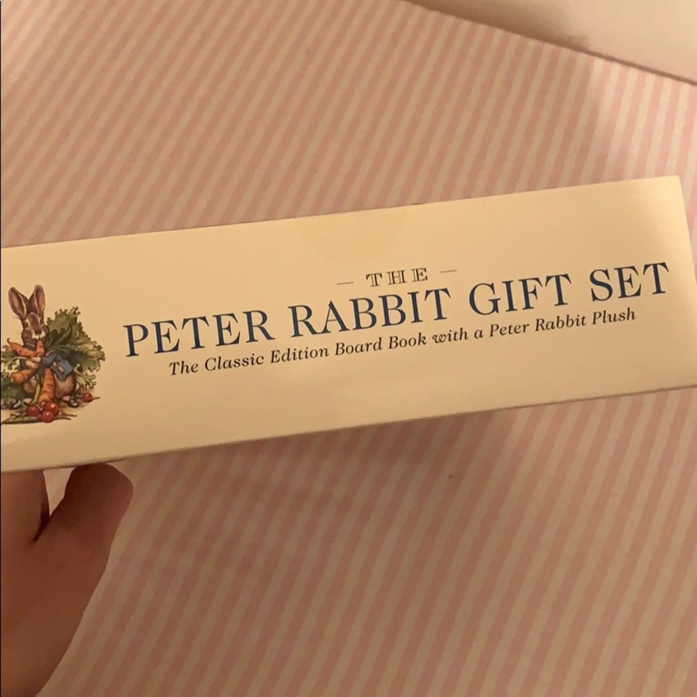 Peter Rabbit Gift Set - Picture 2 of 2